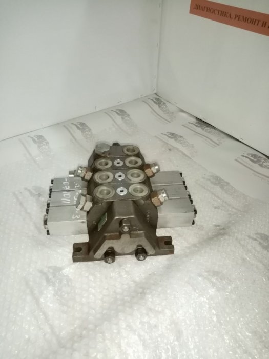Картинка запчастей: Гидрораспределитель Brevini DCV 50/3 (PROT-50P-3-071011, 192341)