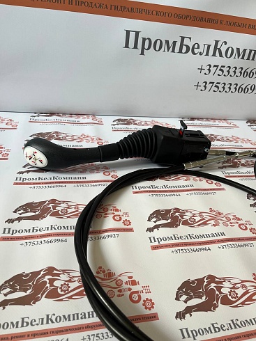 Джойстик (рычаг переключения) 413000244 в сборе с тросами для Амкодор 320