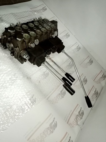 Изображение запчастей: Гидрораспределитель DCV-50/6 (174976) Brevini